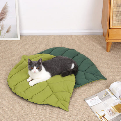 Soft Leaf-Shape Pet Bed Mat for Dogs & Cats – Washable Crate Pad